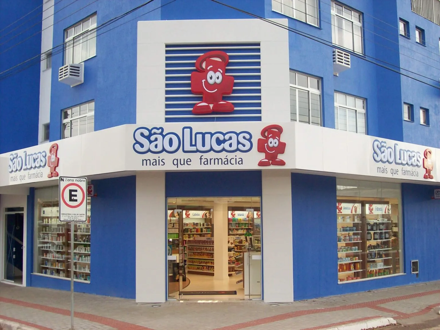 Fachada - São Lucas Farmácia de Manipulação, mais que farmácia